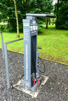 bicycle repair station