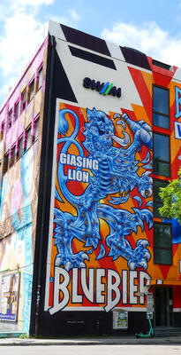 Stylized blue lion: Giasing Lion / BlueBier