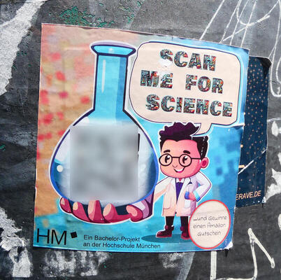 Cartoon scientist holding flask. “Scan me for science” - ein Bachelor-Projekt an der Hochshcule München