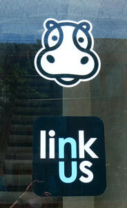 link us sign